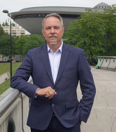 Tomasz Dąbrowski Ekspert Finansowy